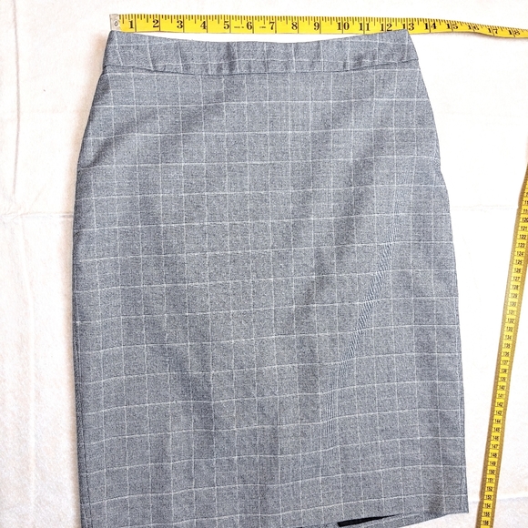 FINAL DAYS $5 Banana Republic Factory Gray Pencil Skirt CLOSET CLOSING - Picture 4 of 8